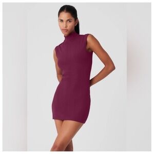 ALO Yoga Run It Back Dress‎ Wild Berry